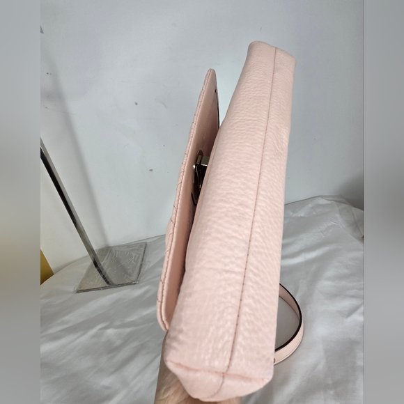 Kate Spade Elegant Leather Pink Quilted Shoulder Bag - Picture 5 of 16